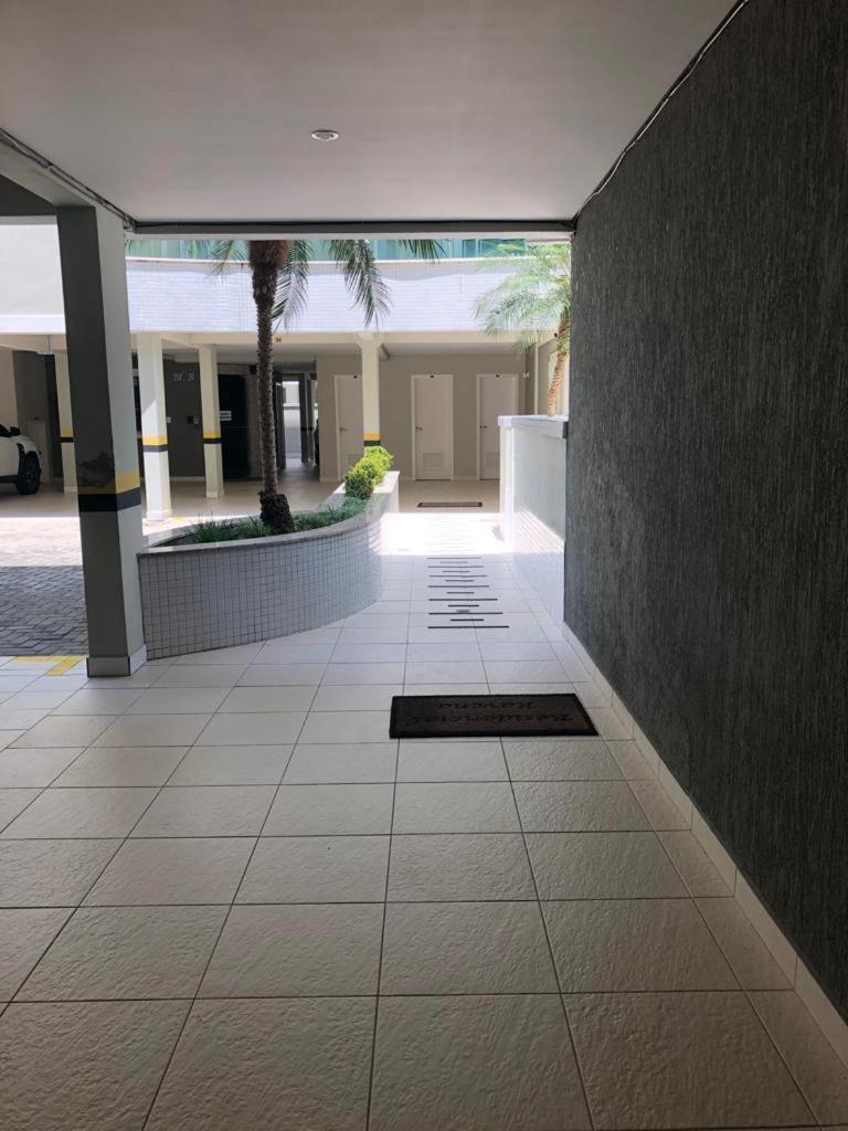 Apartamento Ravena - Praia Dos Ingleses Florianópolis Exterior foto